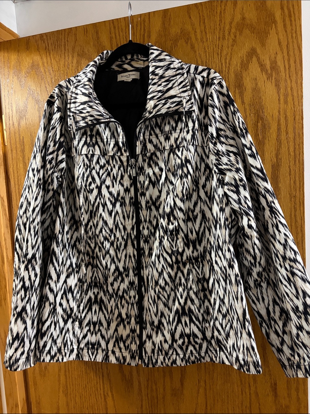 Black, White and Beige Patterned Zip-Front Women's Jacket